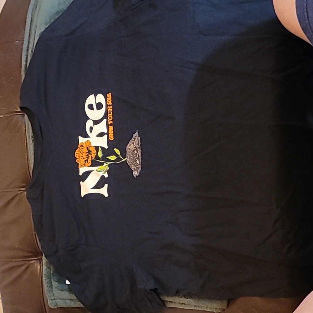 SOLE GROW NIKE SHIRT